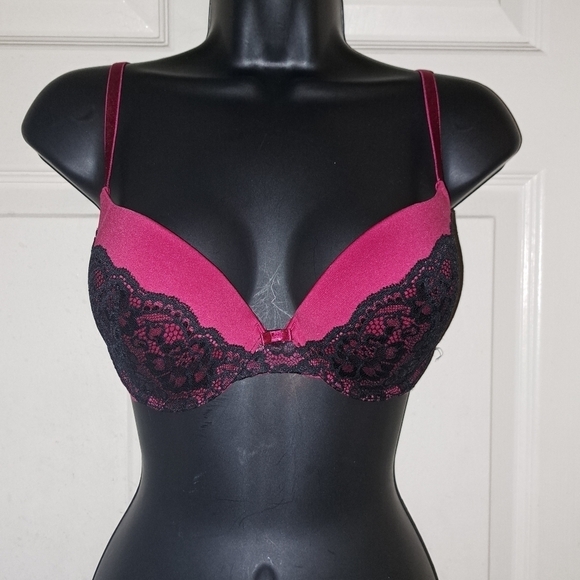 Medium bra size 34C - Picture 1 of 4